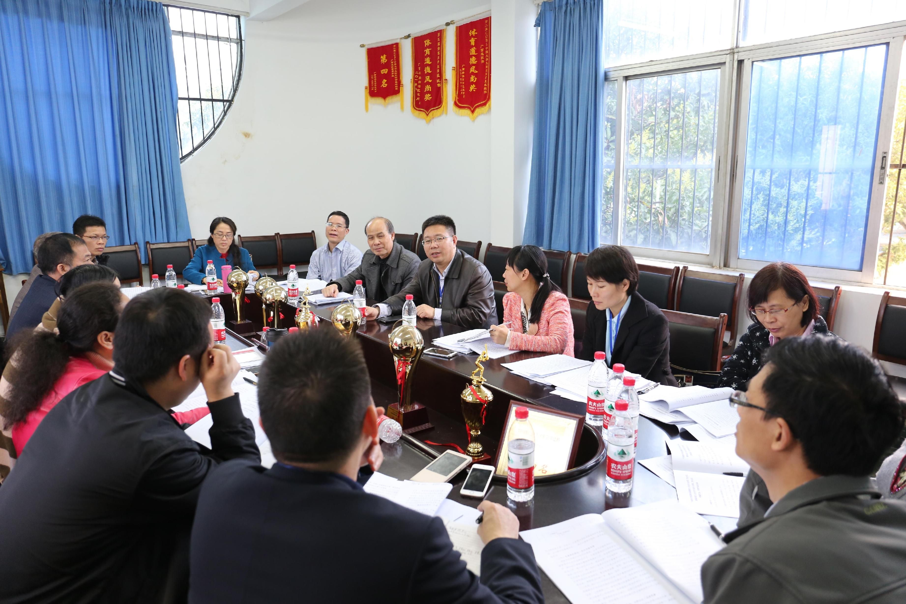 聚焦“双代会”学校四届三次教代会暨四届二次工代会胜利闭幕