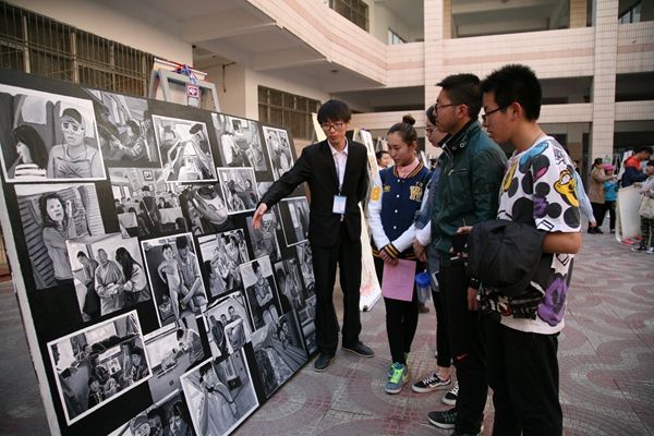 美术系第六届“师生习作展”成功举办