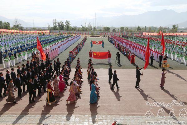 西藏大学第27届田径运动会开幕   自治区人大常委会副主任尼玛次仁出席开幕式