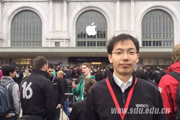 泰山学堂学生张国晔受邀参加苹果全球开发者大会