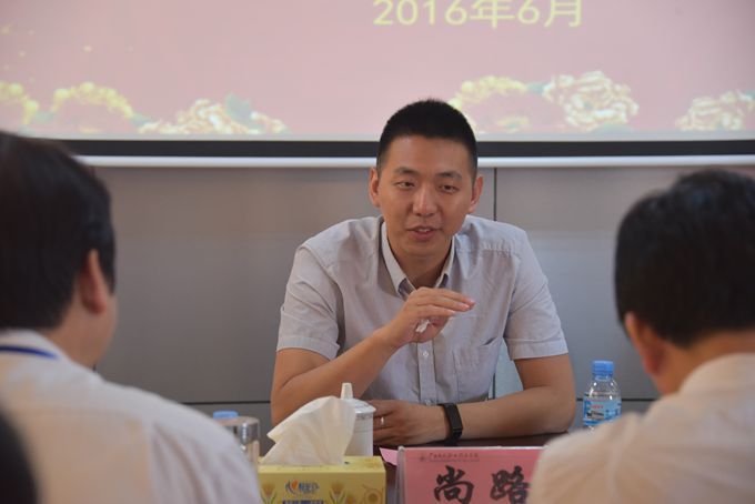 我院召开绿色节能建筑及校企合作交流会